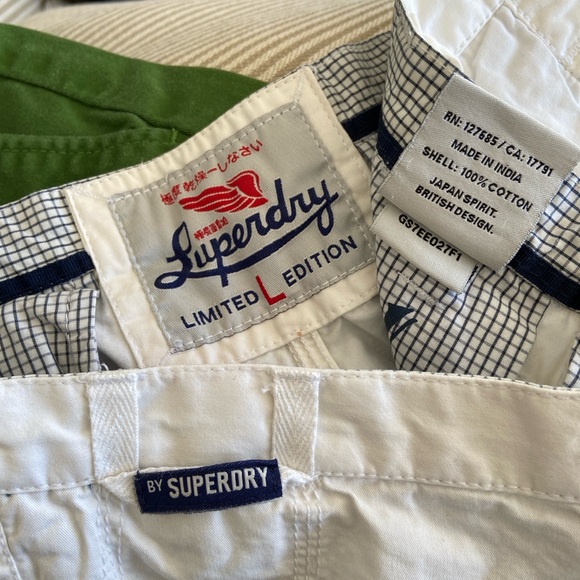 Superdry Limited Edition White Shorts 1 inch inseam - Picture 4 of 6
